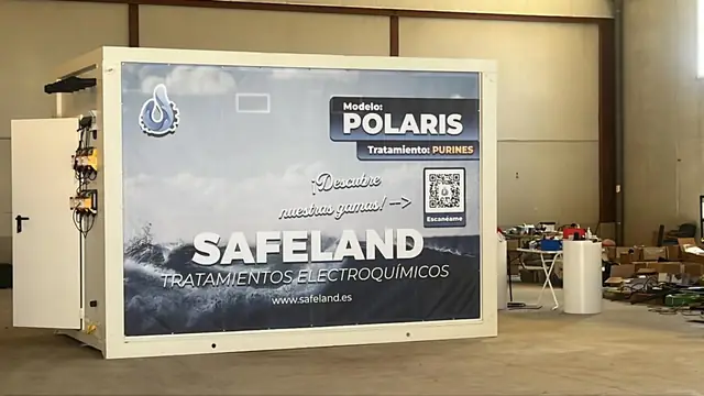 Módulo industrial de Safeland vestido con lona impresa de gran formato