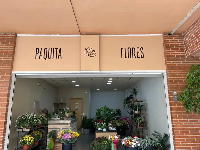 Rotulación de fachada de comercio en Cartagena