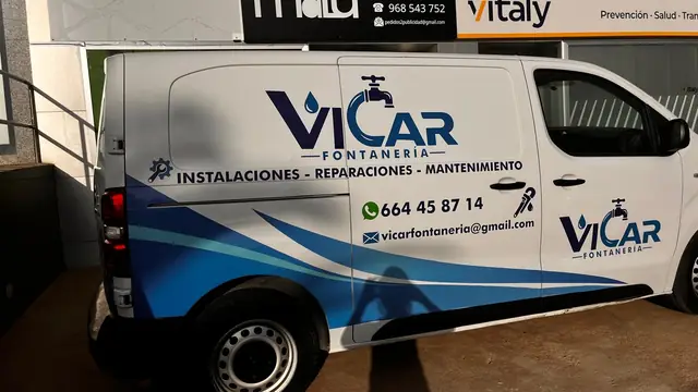 Rotulación de furgoneta de empresa en Cartagena